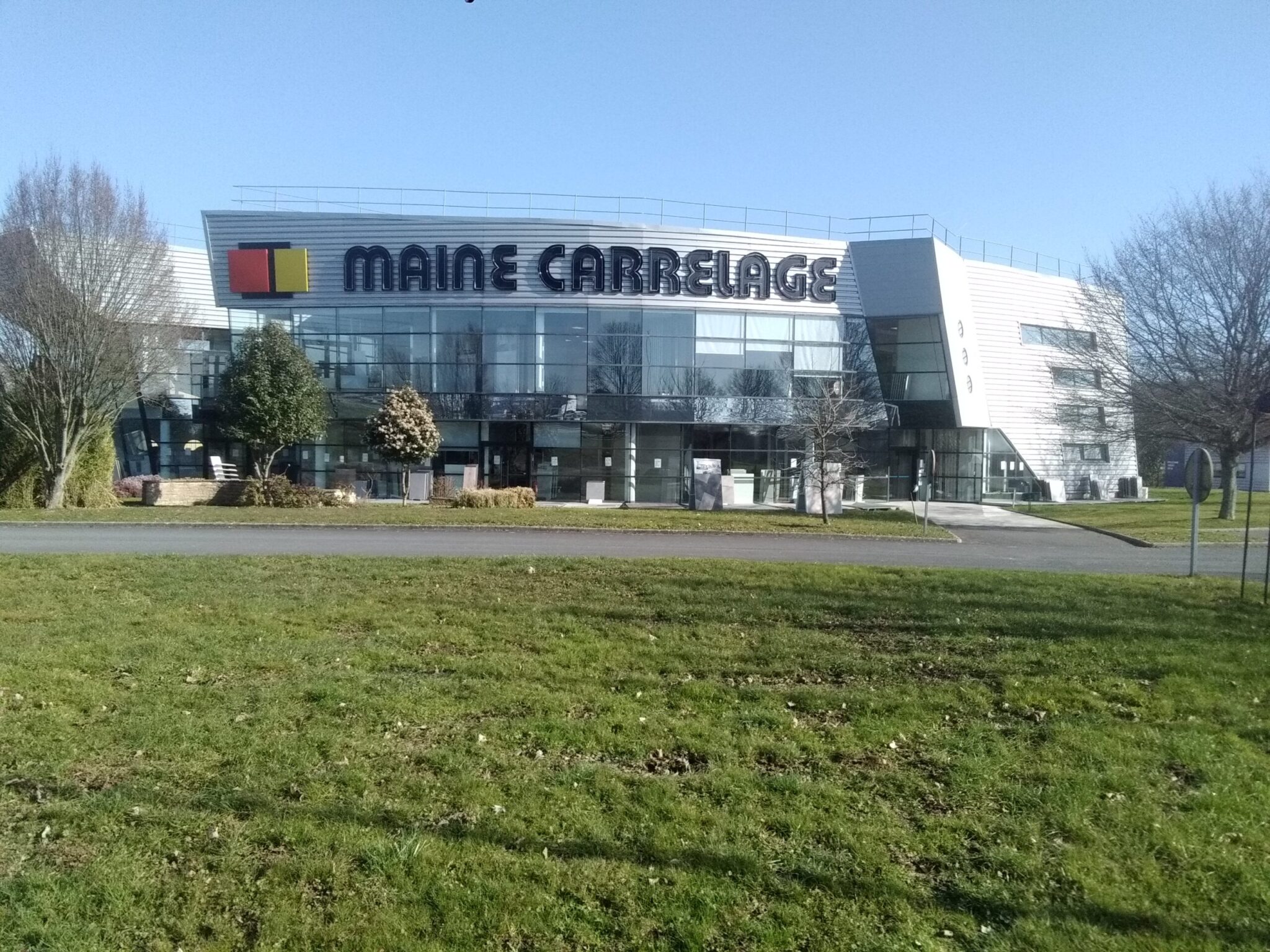 Exterieur Magasin Maine Carrelage Laval